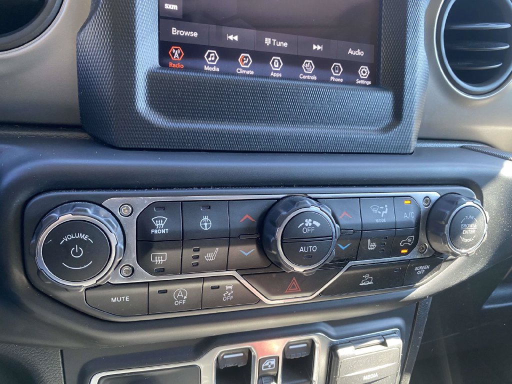 Used 2021 Jeep Gladiator Sport AWD/4WD image 25