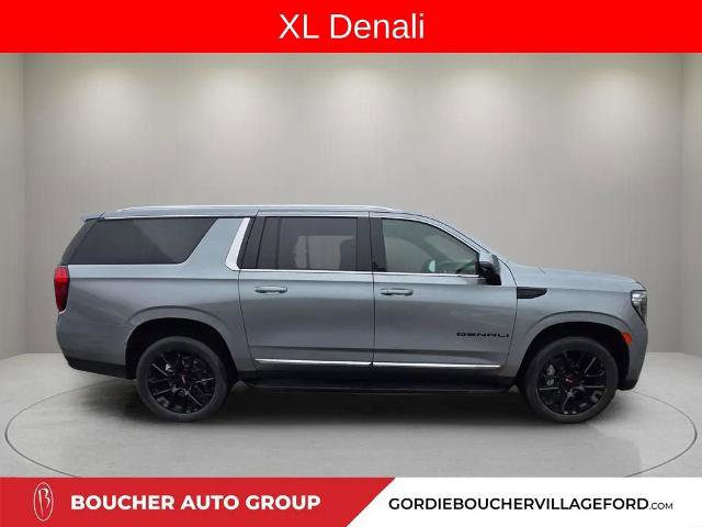 Used 2023 GMC Yukon XL Denali AWD/4WD image 8