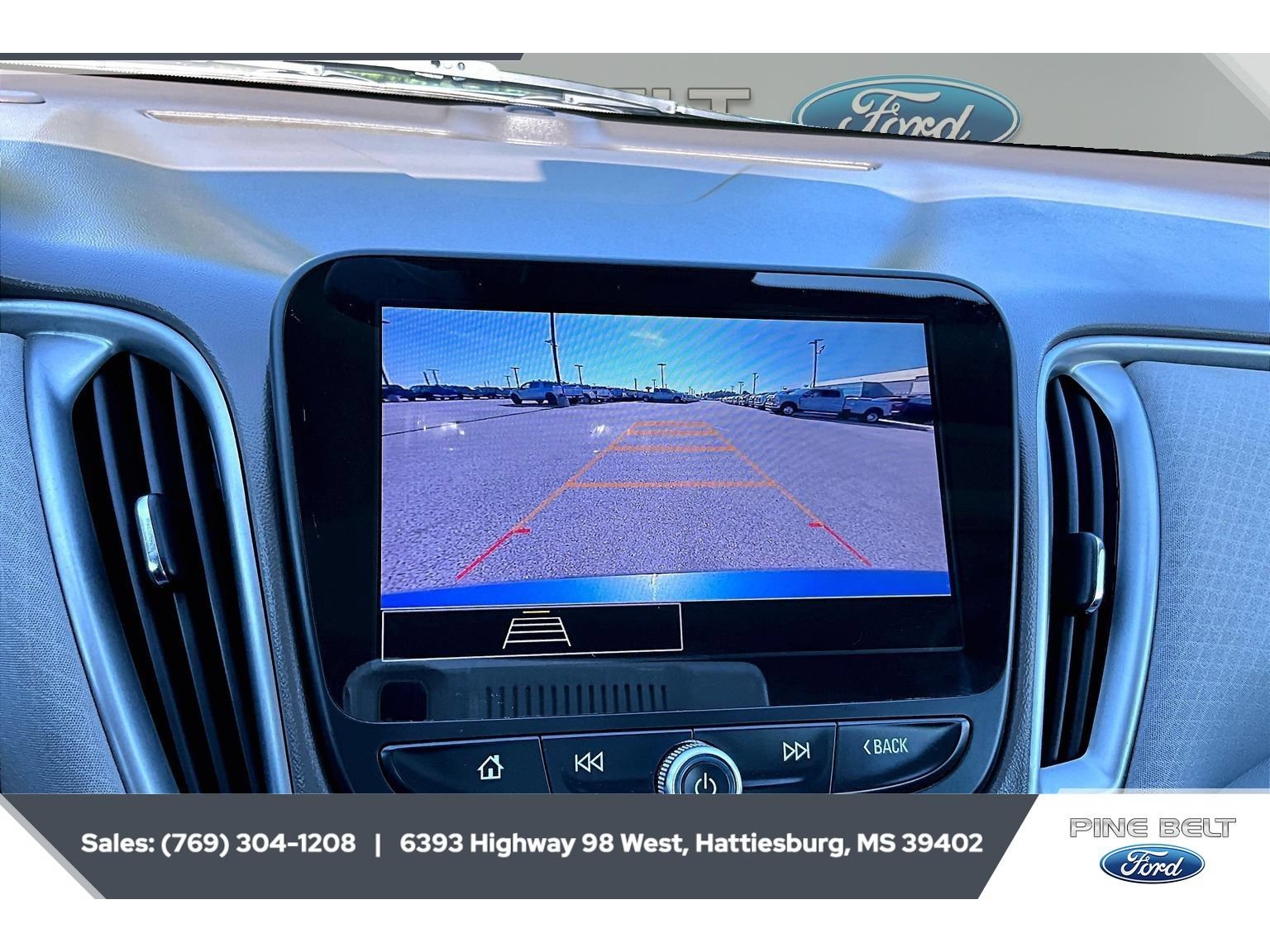 Used 2024 Chevrolet Malibu LT FWD image 16