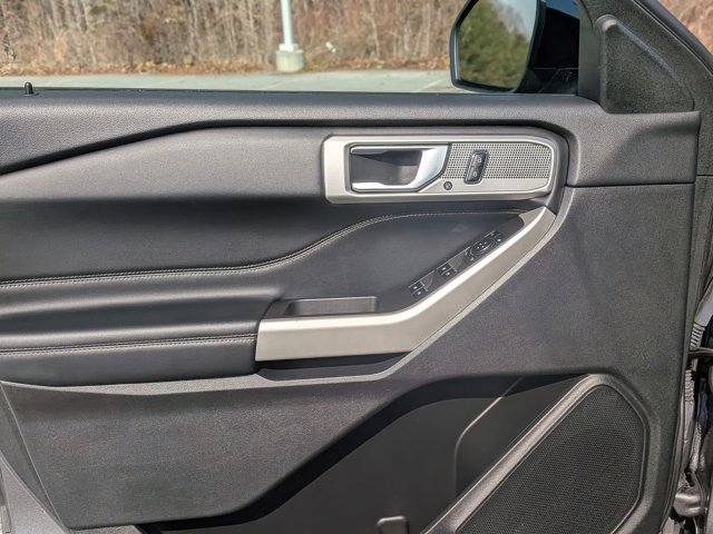 Certified 2023 Ford Explorer XLT w/ Equipment Group 202A image 13