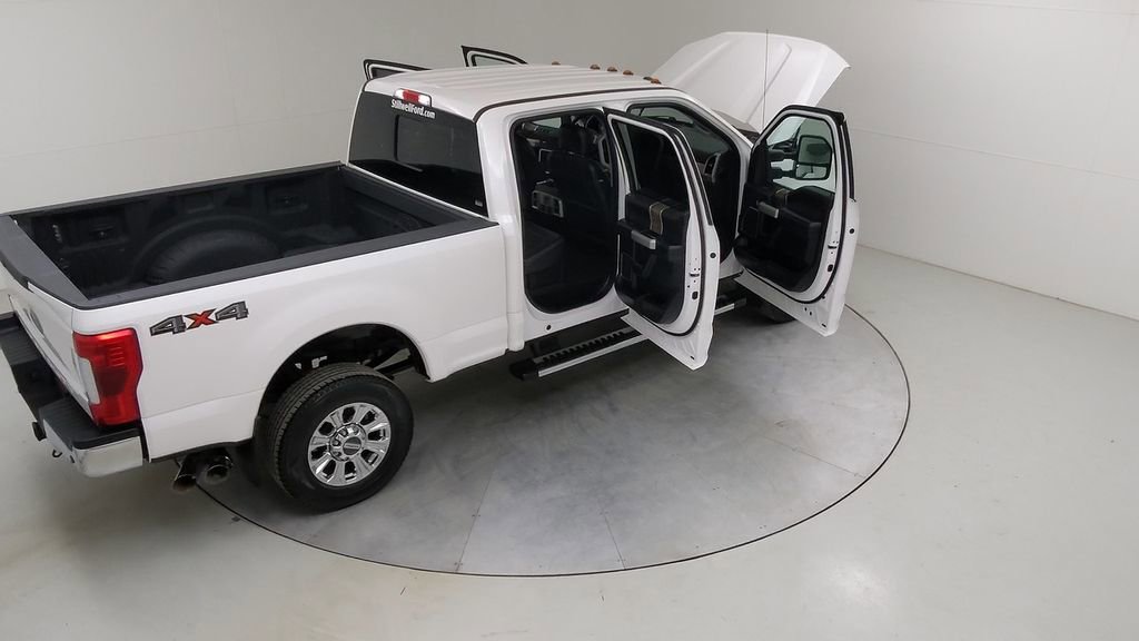 Certified 2018 Ford F250 Lariat w/ Chrome Package image 52