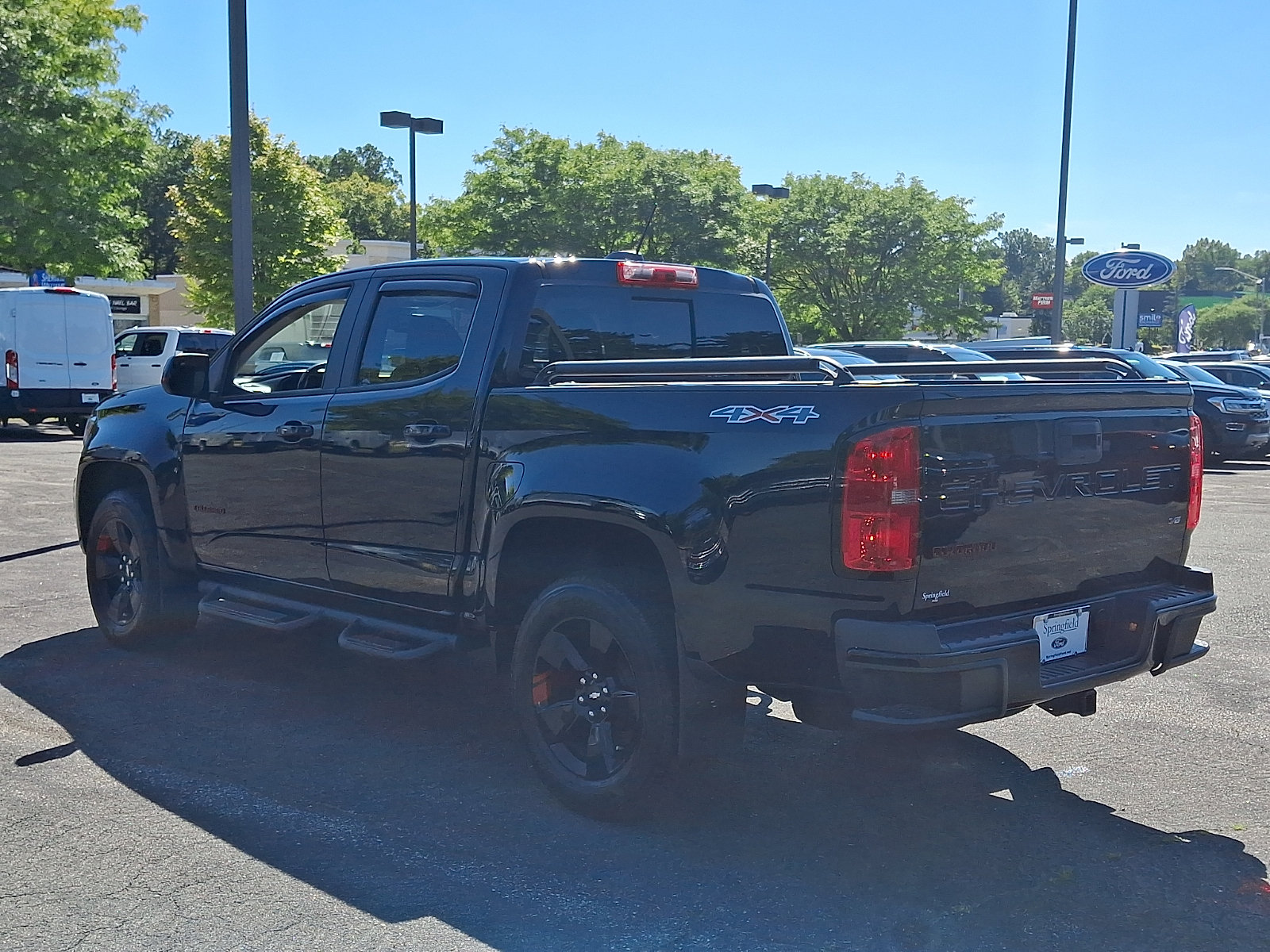 Used 2021 Chevrolet Colorado LT w/ Redline Special Edition AWD/4WD image 4