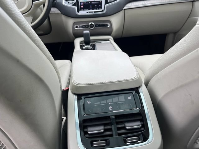 Used 2023 Volvo XC90 B6 Plus w/ Protection Package AWD/4WD image 17
