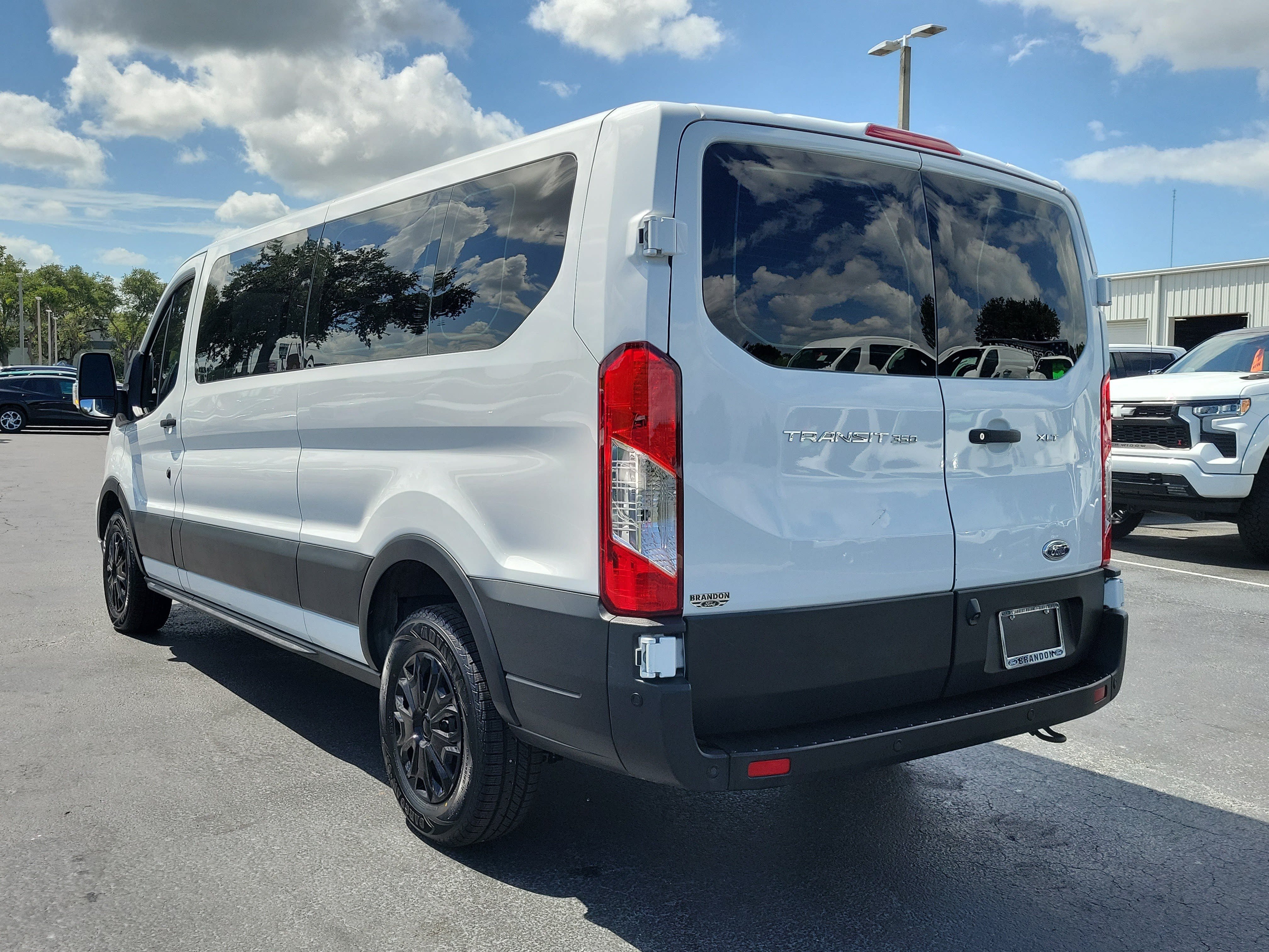 Certified 2023 Ford Transit 350 XLT RWD image 7