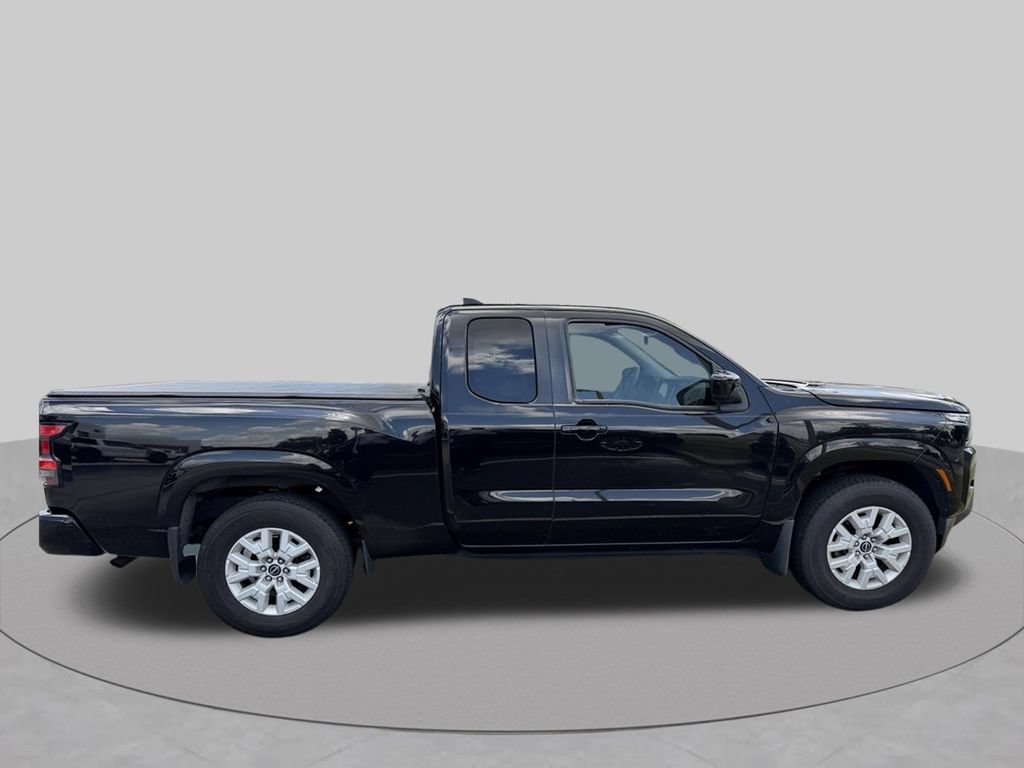 Used 2022 Nissan Frontier SV RWD image 4