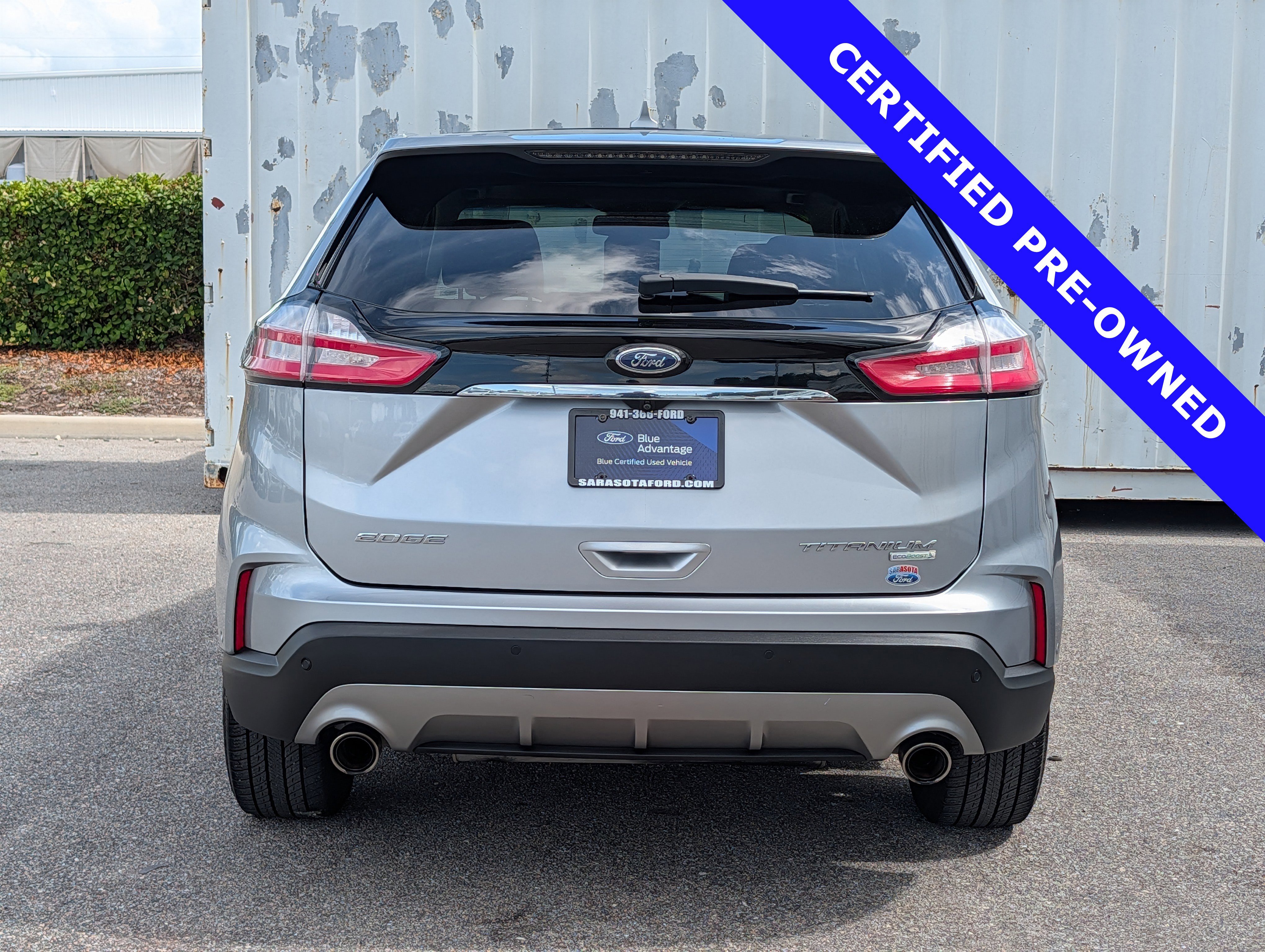 Certified 2020 Ford Edge Titanium w/ Equipment Group 301A FWD image 5