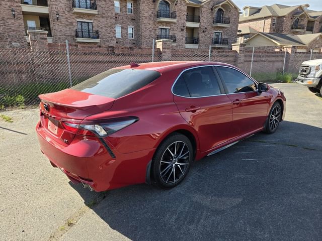 Used 2021 Toyota Camry SE w/ Convenience Package FWD image 8