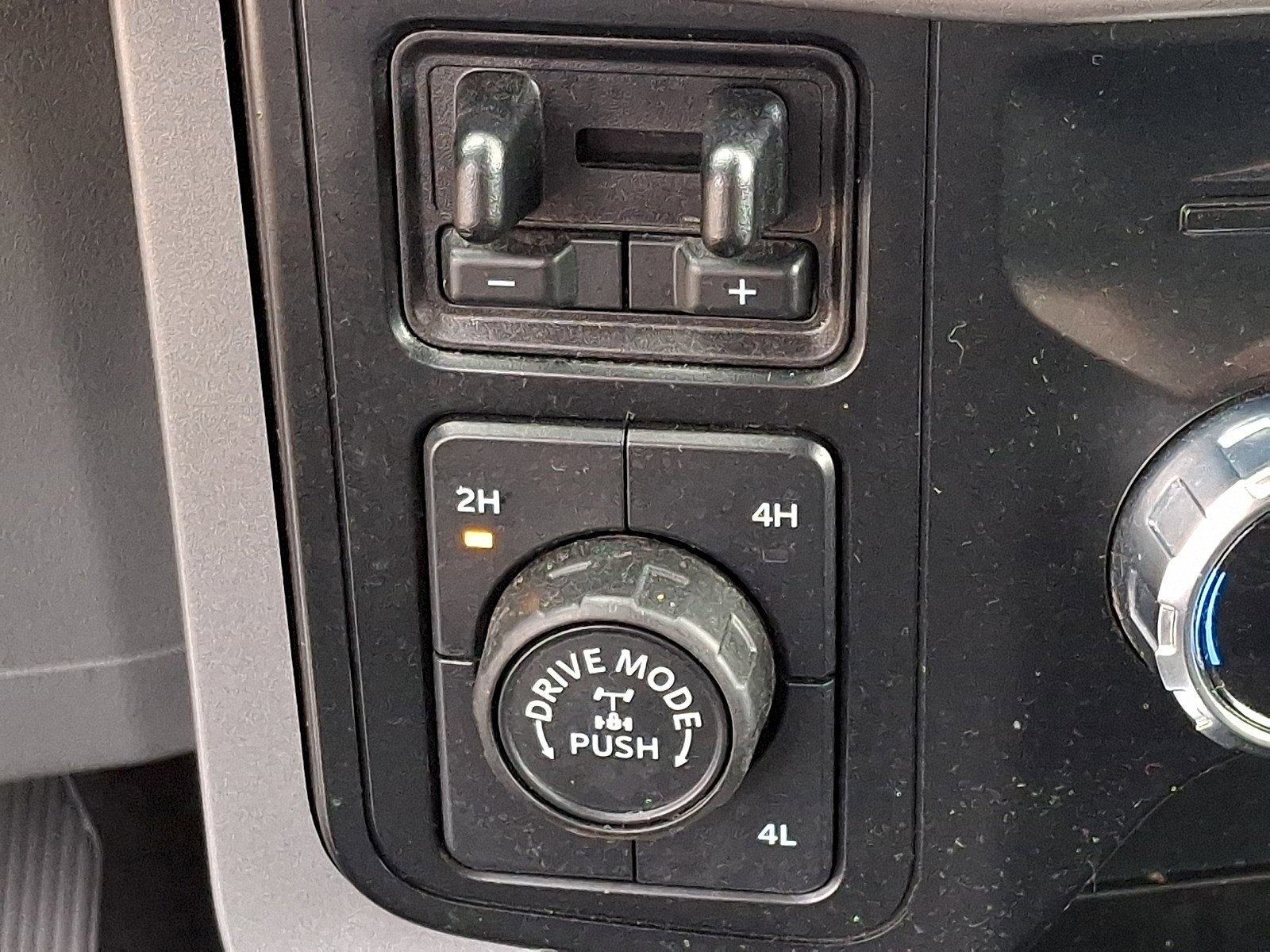 Certified 2024 Ford F150 XLT w/ Equipment Group 302A MID image 22