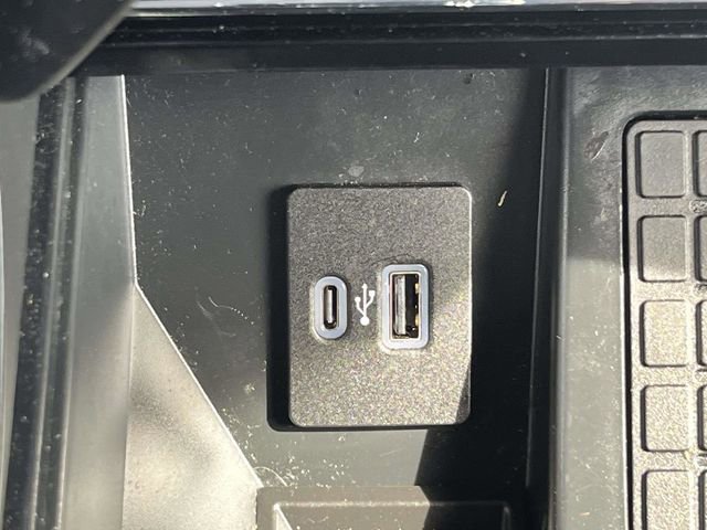 Certified 2023 Ford F150 Lariat w/ Equipment Group 502A High image 22