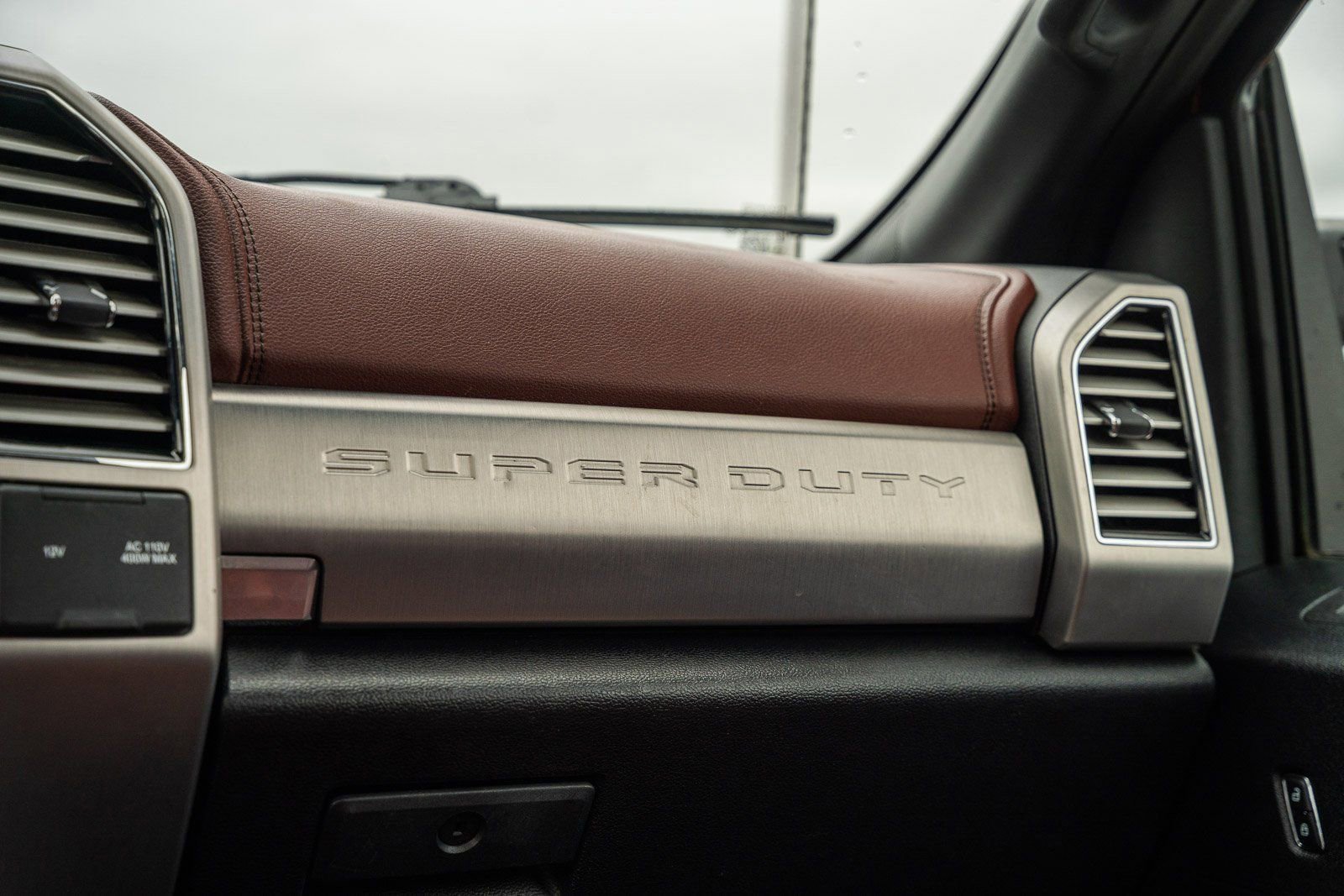 Certified 2019 Ford F250 Platinum w/ Platinum Ultimate Package image 36