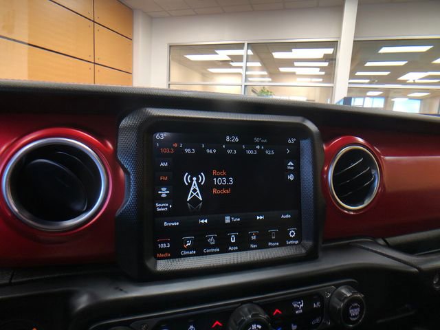 Used 2023 Jeep Gladiator Rubicon w/ Cold Weather Group image 15