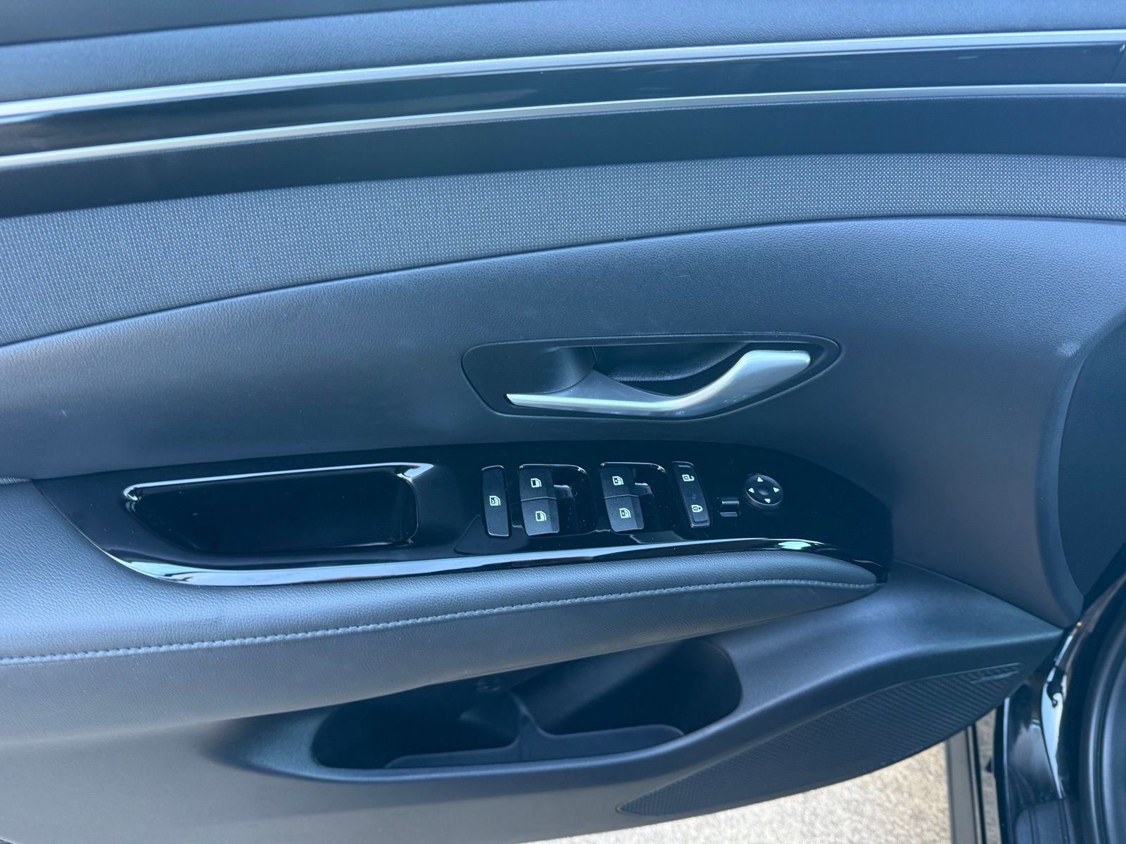 Used 2024 Hyundai Tucson Limited image 13