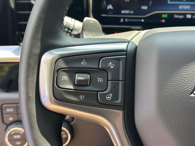 Used 2025 Chevrolet Silverado 1500 LT Trail Boss w/ Dark Appearance Package AWD/4WD image 26