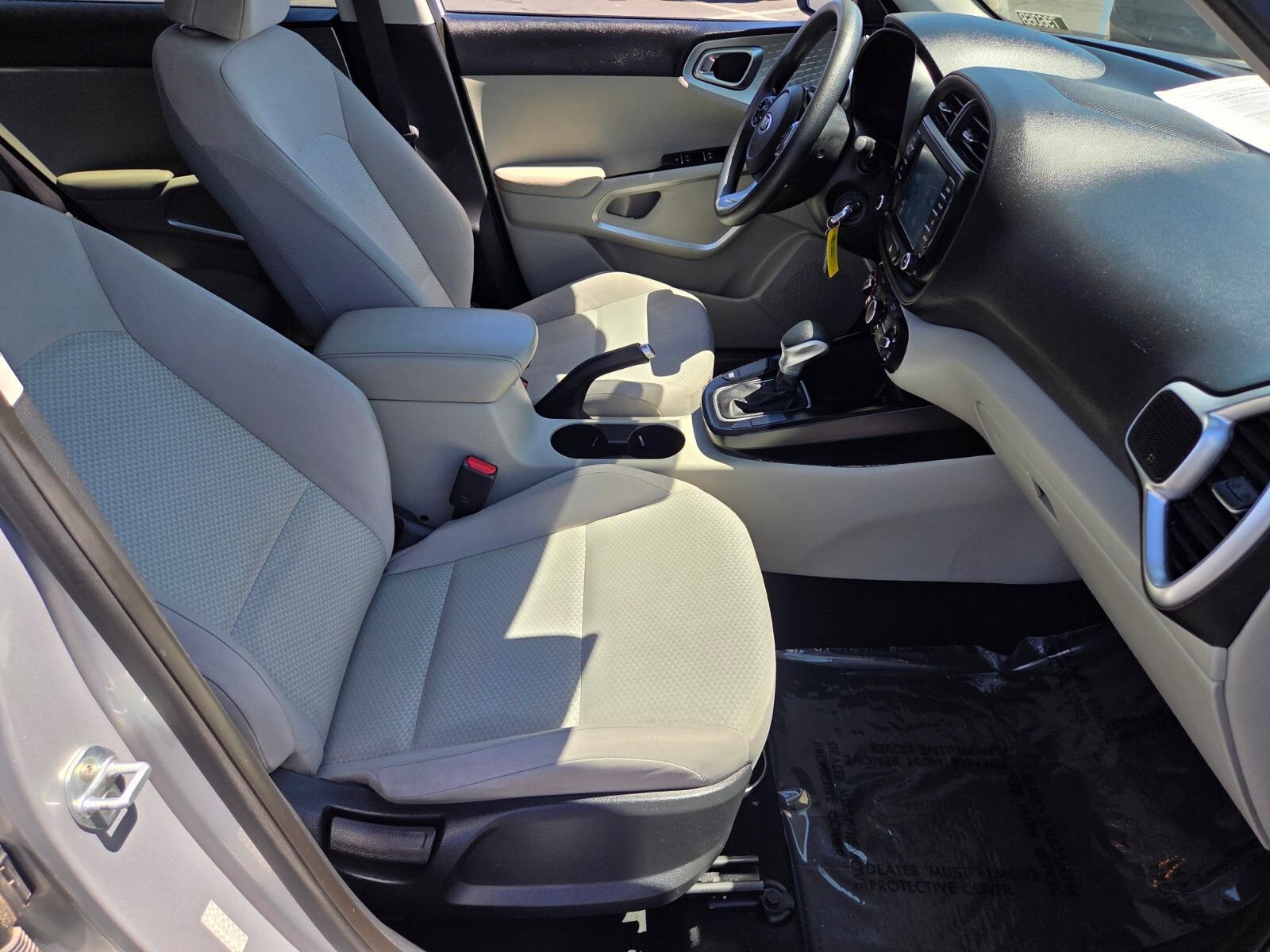 Used 2020 Kia Soul LX FWD image 15