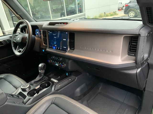 Certified 2025 Ford Bronco Outer Banks AWD/4WD image 12