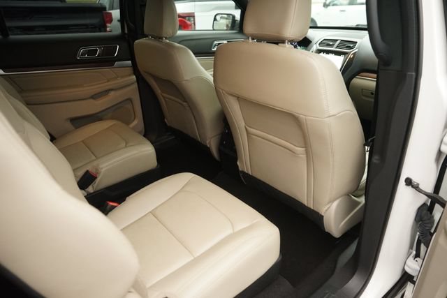 Certified 2018 Ford Explorer Limited AWD/4WD image 16