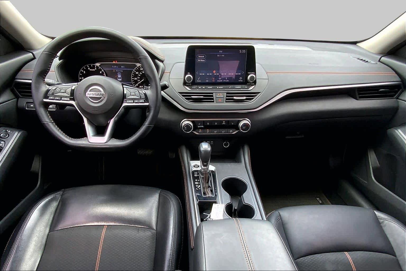 Used 2021 Nissan Altima 2.5 SR w/ SR Premium Package FWD image 16