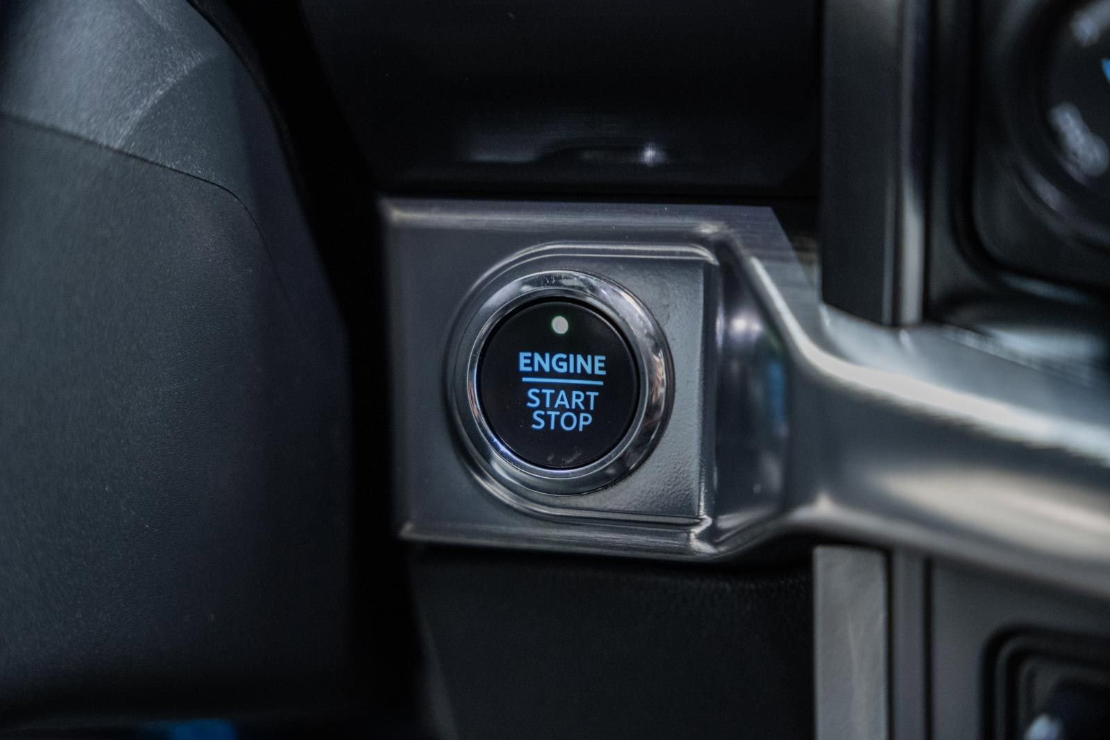 Certified 2023 Ford F150 Lariat w/ Equipment Group 502A High image 33