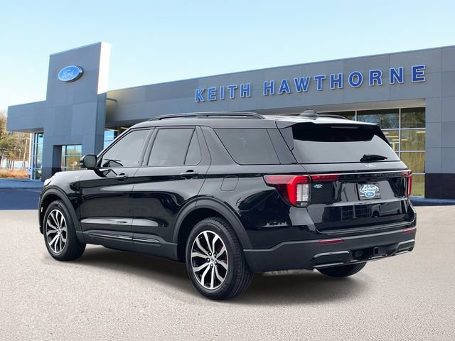 Certified 2025 Ford Explorer ST-Line w/ Premium Package RWD image 4