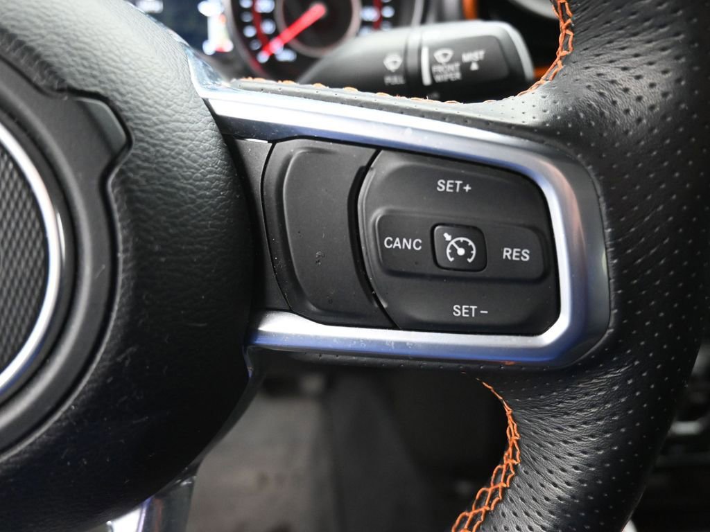 Used 2022 Jeep Gladiator Mojave w/ Cold Weather Group image 30