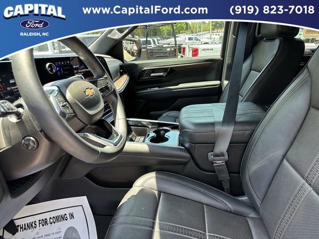 Used 2025 Chevrolet Tahoe High Country AWD/4WD image 19