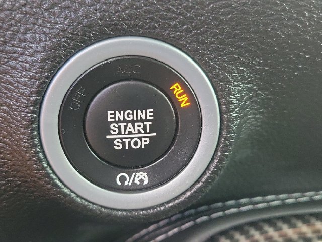 Used 2022 Dodge Challenger R/T RWD image 28
