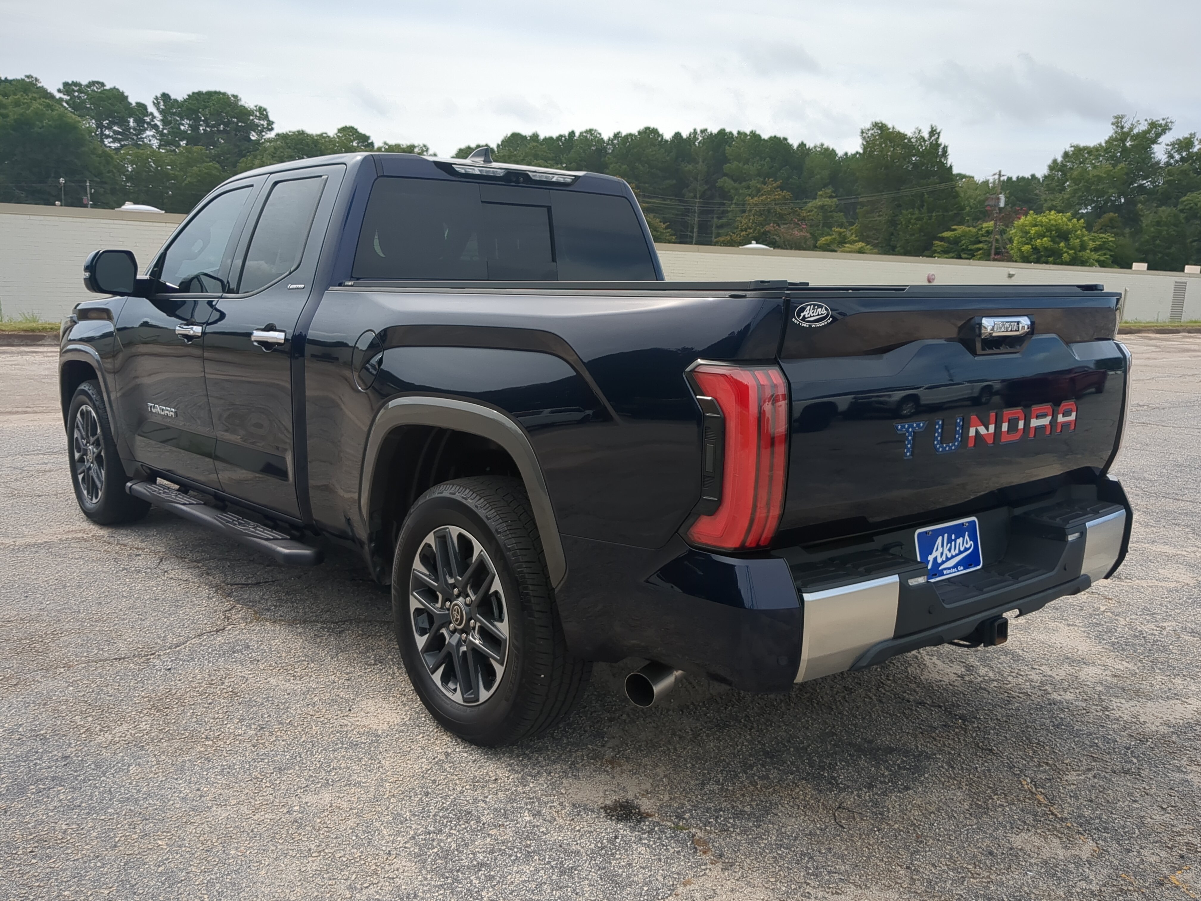 Used 2022 Toyota Tundra Limited RWD image 5