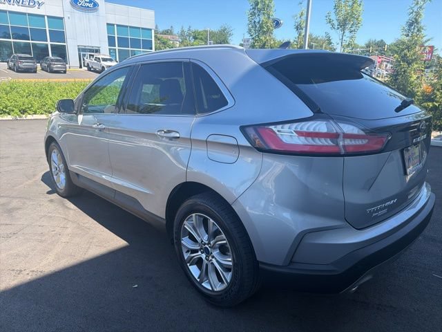 Certified 2022 Ford Edge Titanium AWD/4WD image 4