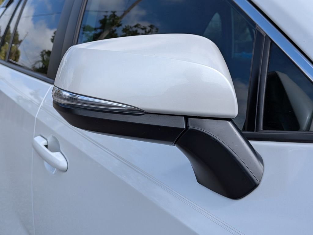 Used 2023 Toyota RAV4 XLE Premium image 12