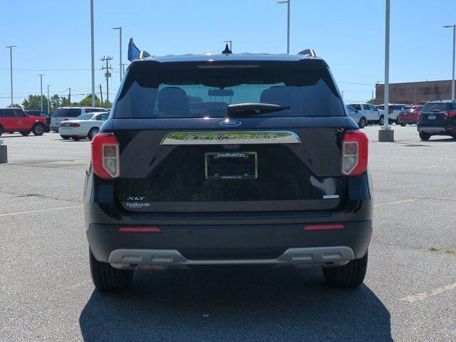 Certified 2020 Ford Explorer XLT w/ Equipment Group 202A RWD image 6