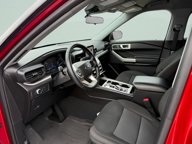 Certified 2022 Ford Explorer XLT AWD/4WD image 4