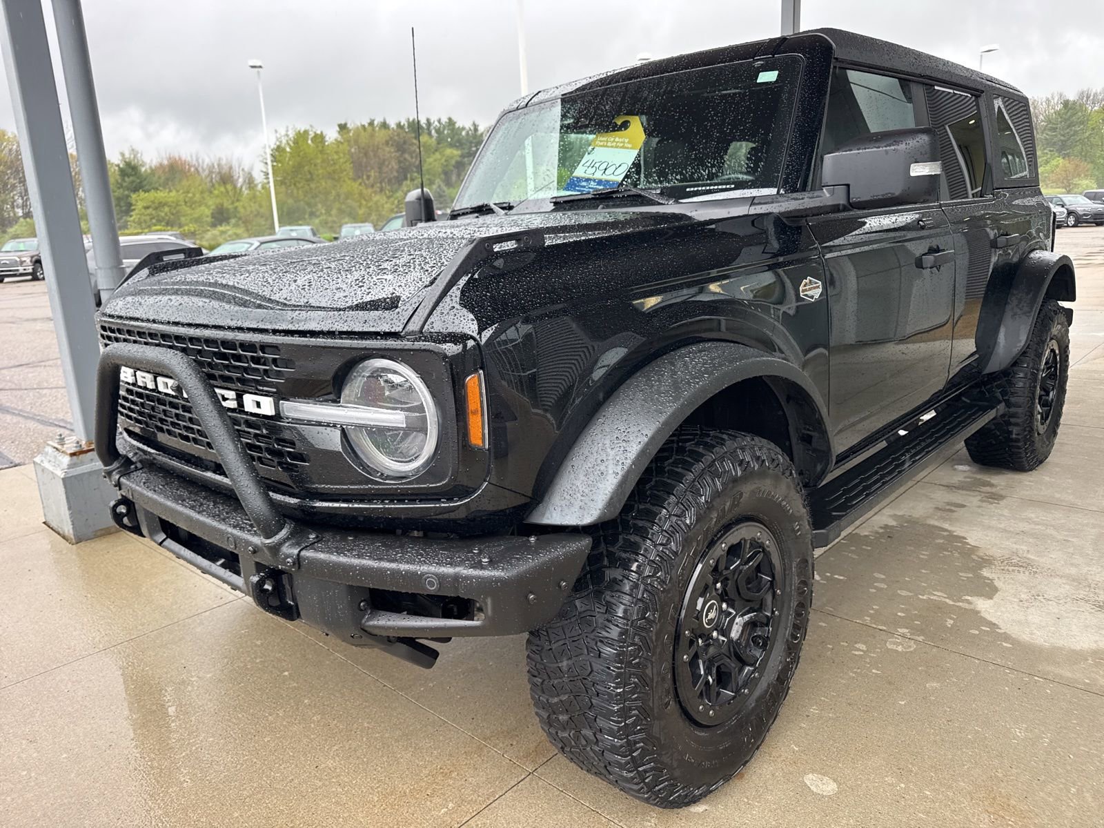 Certified 2023 Ford Bronco Wildtrak AWD/4WD image 3