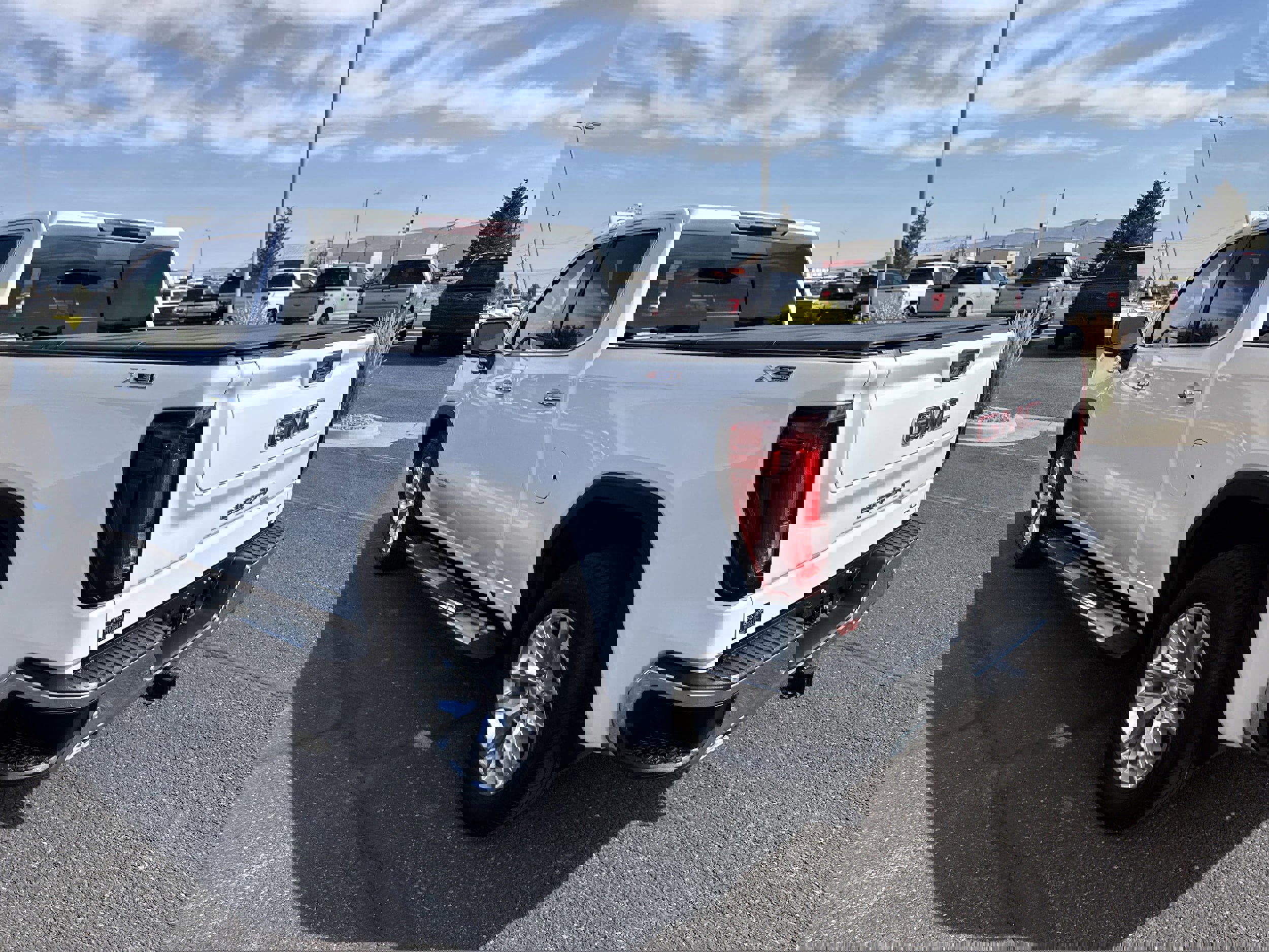 Used 2021 GMC Sierra 1500 SLT w/ SLT Premium Plus Package image 3