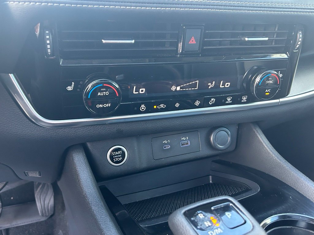 Used 2022 Nissan Rogue SV w/ SV Premium Package FWD image 38