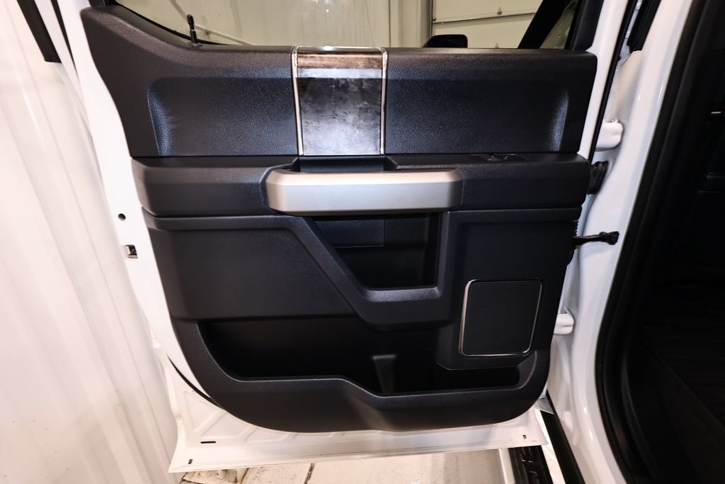 Certified 2022 Ford F350 Lariat w/ Chrome Package AWD/4WD image 16