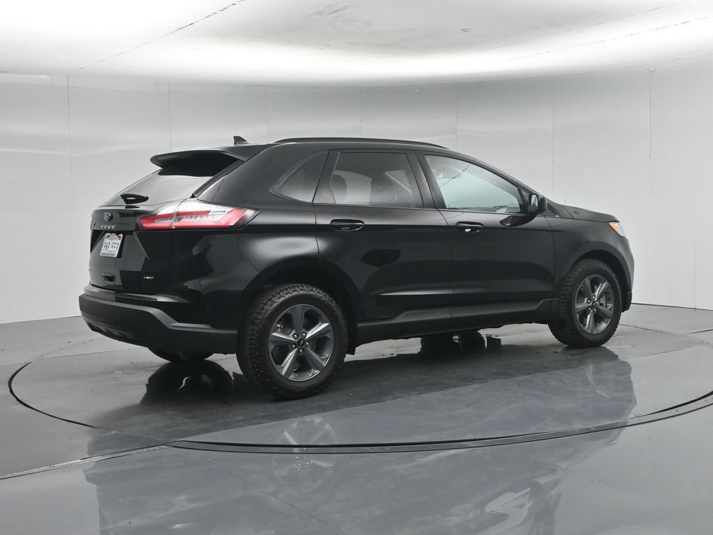 Certified 2024 Ford Edge SEL w/ Sport Appearance Package AWD/4WD image 25