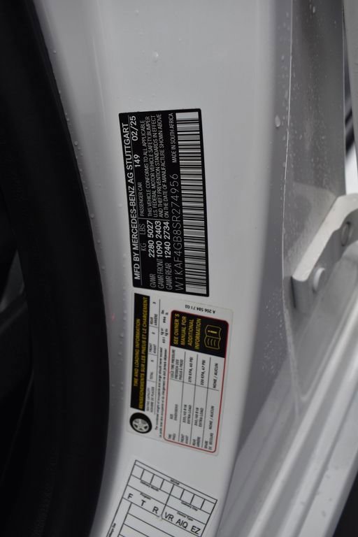 Used 2025 Mercedes-Benz C 300 Sedan image 17