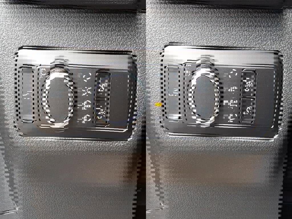 Certified 2022 Ford Escape SE w/ Convenience Package image 16