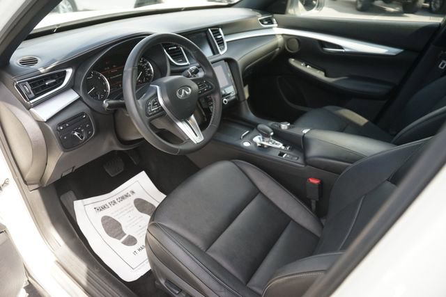 Used 2021 INFINITI QX50 Luxe w/ Appearance Package AWD/4WD image 8