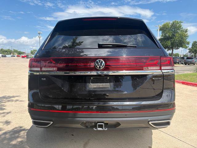 Used 2024 Volkswagen Atlas SE AWD/4WD image 4
