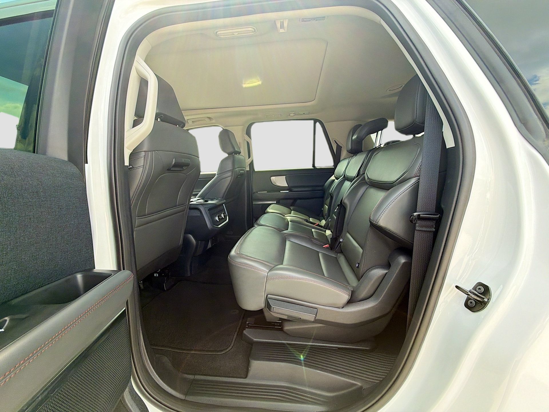 Certified 2025 Ford Expedition Max Active AWD/4WD image 31