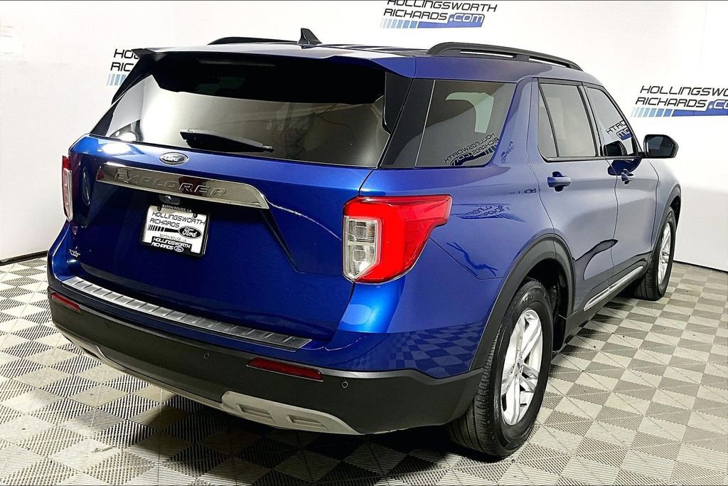 Certified 2023 Ford Explorer XLT w/ Equipment Group 202A RWD image 9