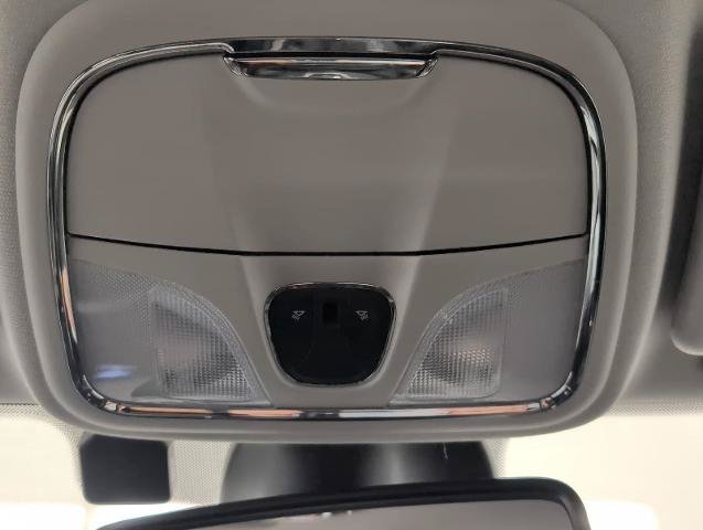 Used 2021 Jeep Cherokee Trailhawk AWD/4WD image 19