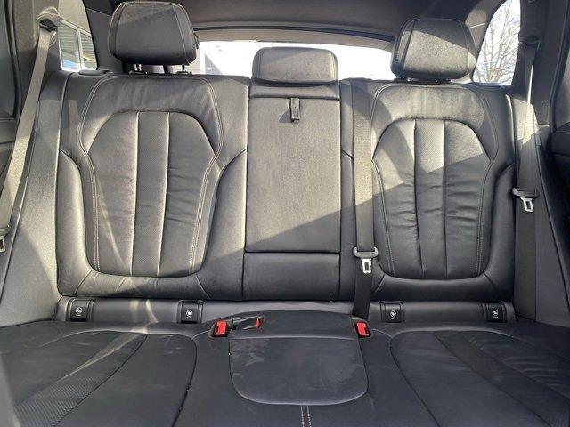 Used 2020 BMW X5 xDrive40i w/ M Sport Package image 31