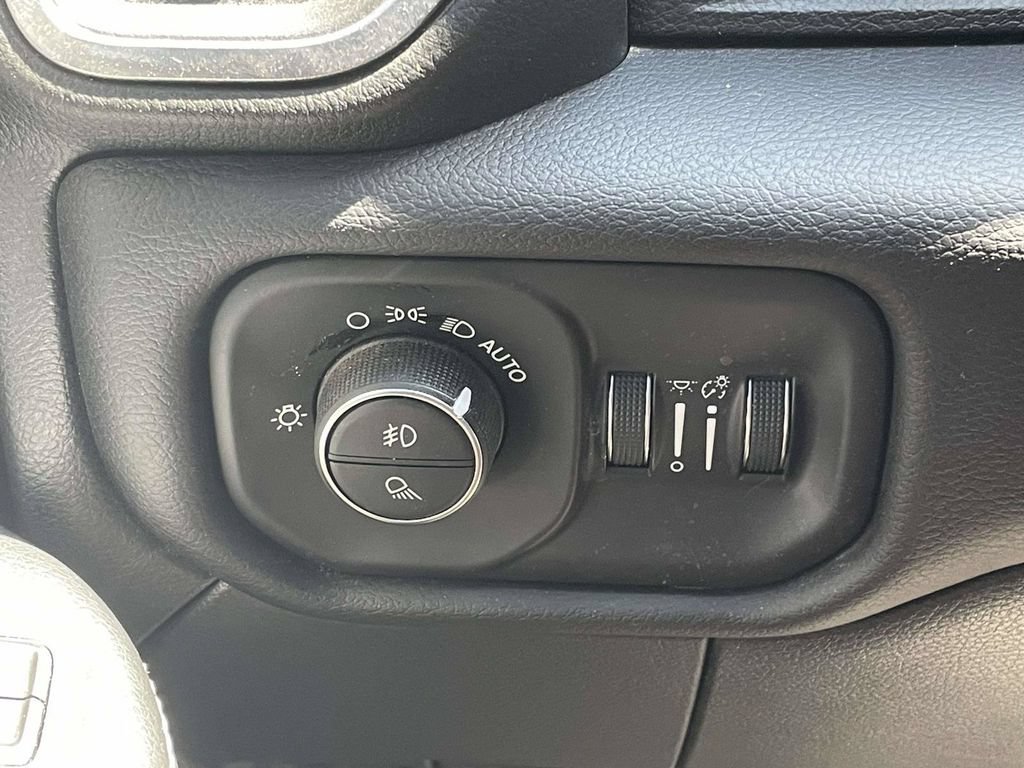 Used 2023 RAM 2500 Laramie AWD/4WD image 27