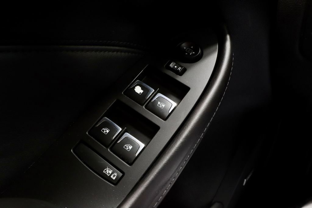 Used 2019 Cadillac CTS Luxury image 29