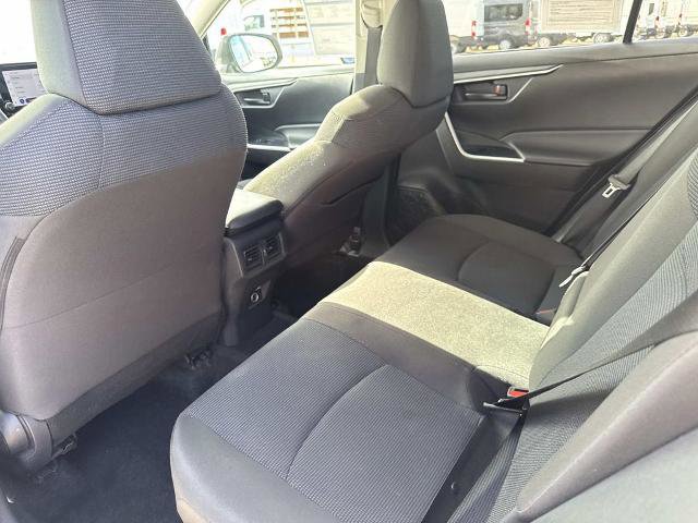 Used 2024 Toyota RAV4 LE AWD/4WD image 17