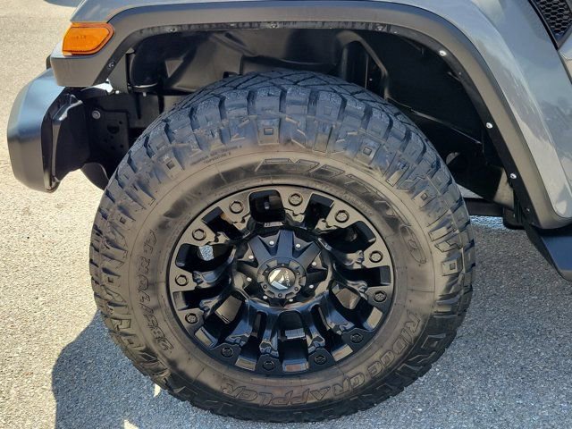 Used 2021 Jeep Wrangler Unlimited Sahara image 7