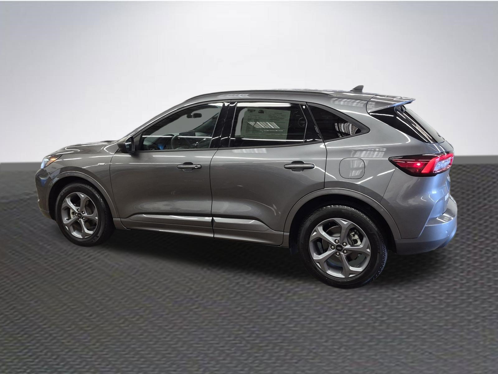 Certified 2023 Ford Escape ST-Line w/ Equipment Group 301A FWD image 5