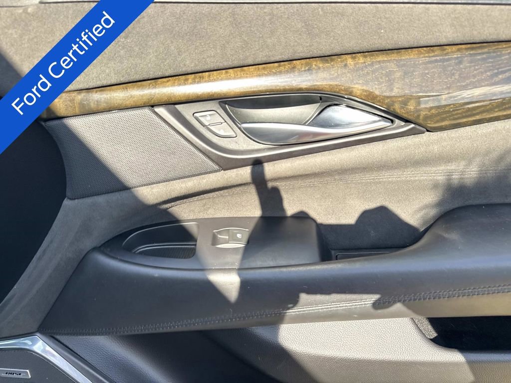 Used 2019 Cadillac Escalade Platinum image 16